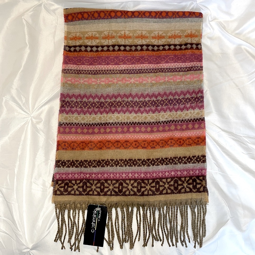 Never worn Cashmink V. FRAAS Scarf